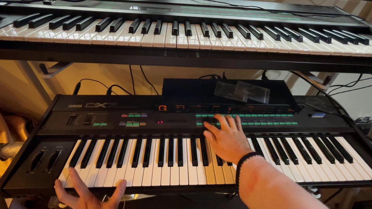 Yamaha DX7 Voice Rom VRC-107 Sound Patch B - YouTube