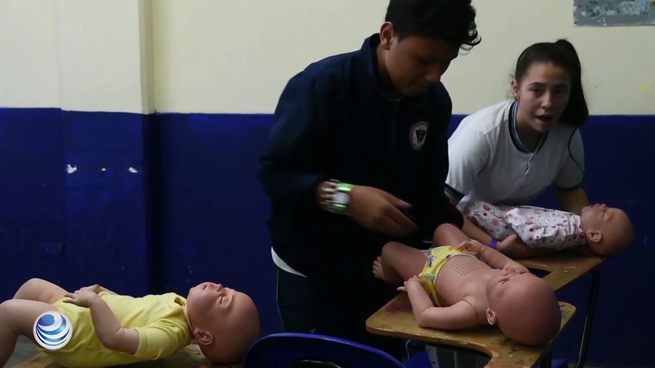 responsabilidade afetiva Robots bebés concientizan sobre embarazo a adolescentes