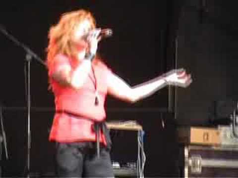 GREATEST 80s PARTY Powderham Castle Carole Decker ...