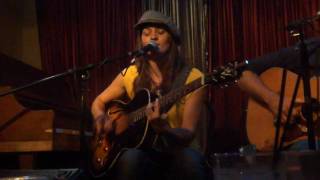 AmbeR Rubarth &quot;Show Your Weakness&quot; Room 5 7/19/10 SUPER HQ STEREO