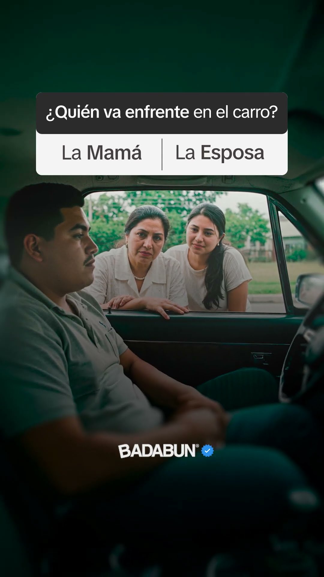 ¿Quién va enfrente en el carro, la mamá o la esposa?