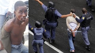 Ugcwele Izinkalo Oweqe Estokisini Odlwengula Izingane