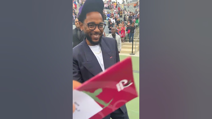 Kendrick Lamar appears at Compton College ceremony!