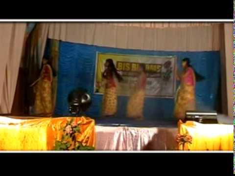 Aaja Nachle video song (Brook International School...