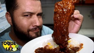 Sabrosas COSTILLAS DE CERDO en salsa de chile pasilla