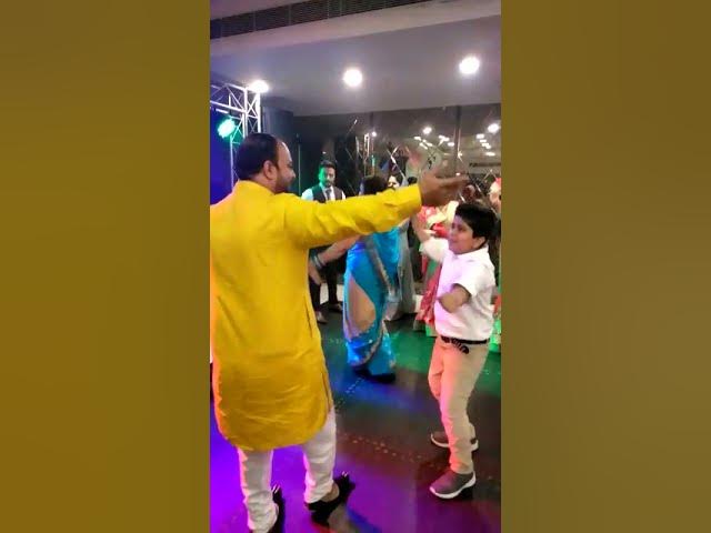 Daali daali pe anar mast dance