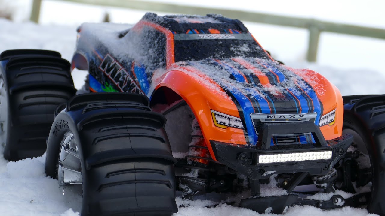 TRX Maxx on Paddle Tires in the snow! TraxxasThursdays YouTube