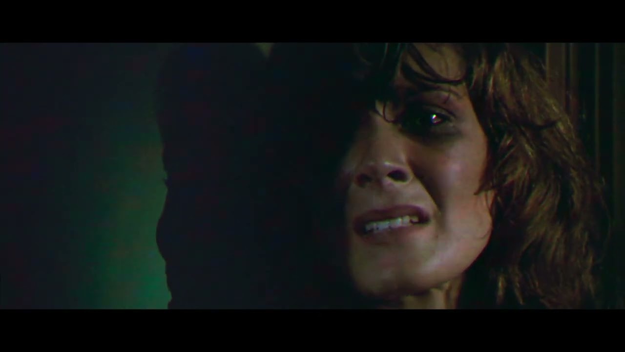 THE RUNAWAY WILD - FOREVER EIGHTEEN (Synthwave / Cyberpunk)