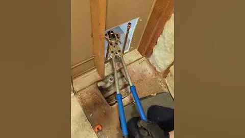 iCrimp IWS-1632AF Copper Tubing Press Tool for 1/2,3/4,1-inch Viega ProPress Copper Fittings