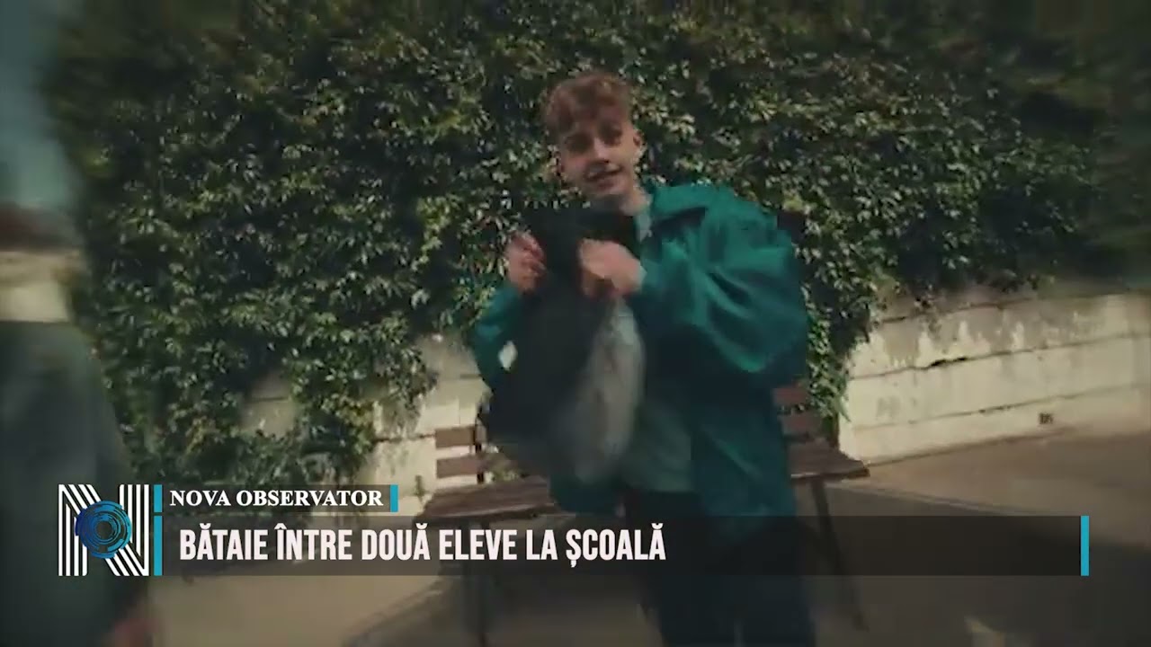  Bătaie între două eleve la școală