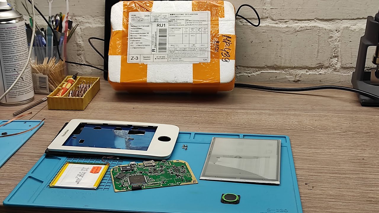 PocketBook 614 замена дисплея. Samsung A125F Не включается. Продолжение ...