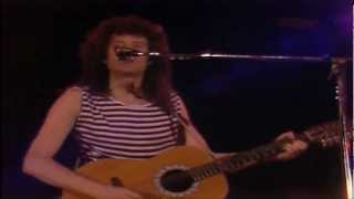 Video thumbnail of "Queen - Crazy Little Thing Called Love HD (Live At Wembley 86)"