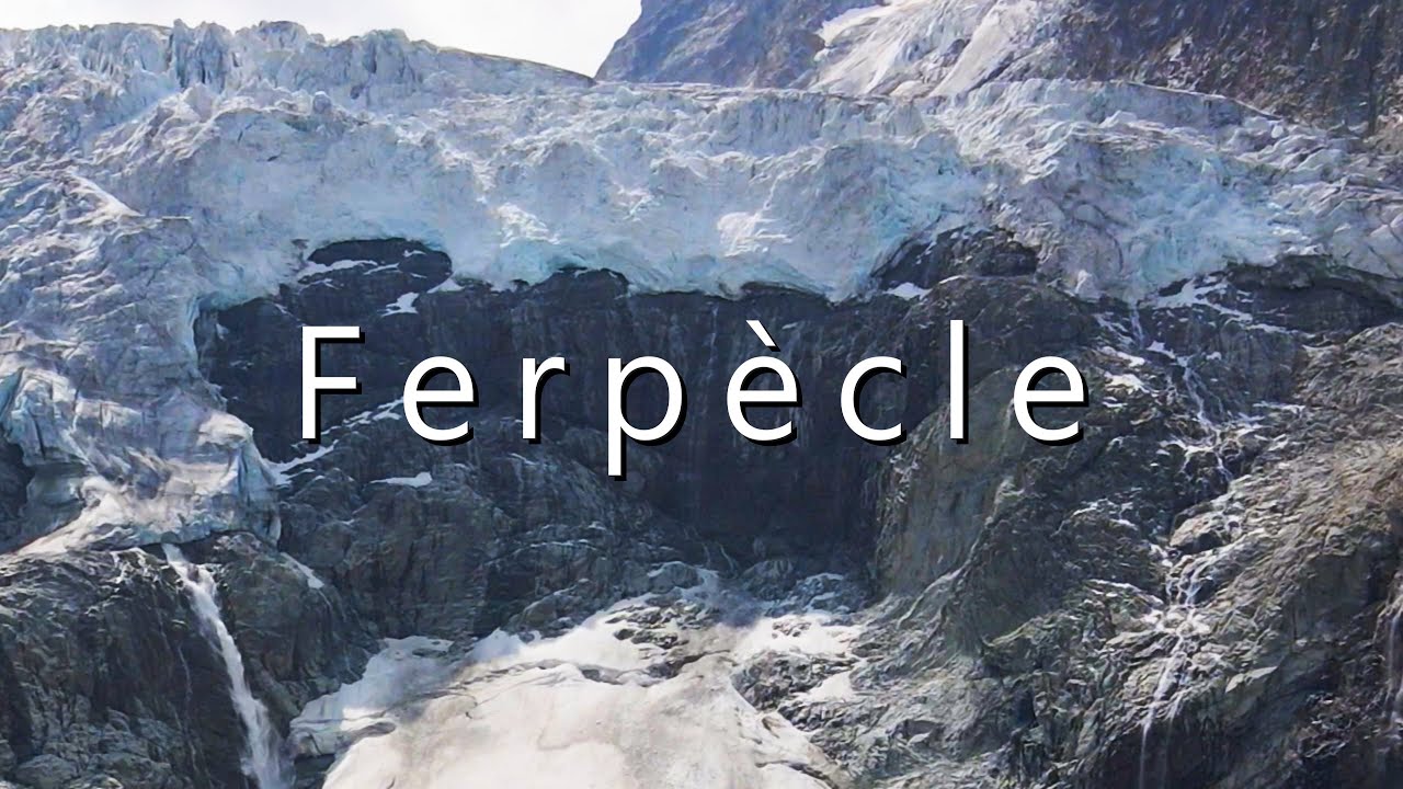 Awesome Nature - Easy hike to glacier-formed landscape - Glacier de Fèrpecle - Val D'Hérens, Evolene