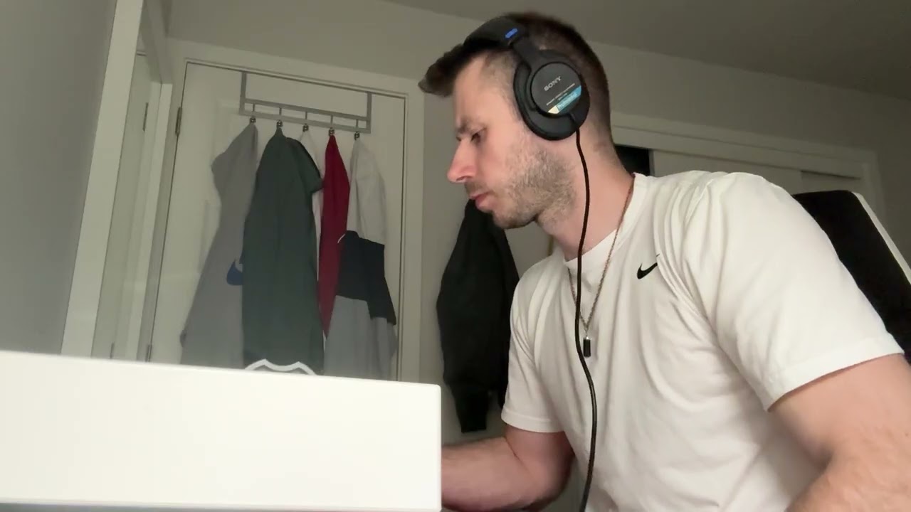 Cardi B - Bodak Yellow [keyboard synth]