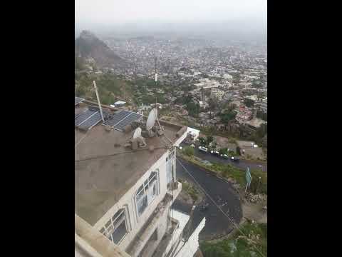 وفي الروض حين تفتح ثغرا وغردت الطير تغريد حب