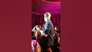 Queen of my heart - Brian mcfadden (westlife) live on Medan