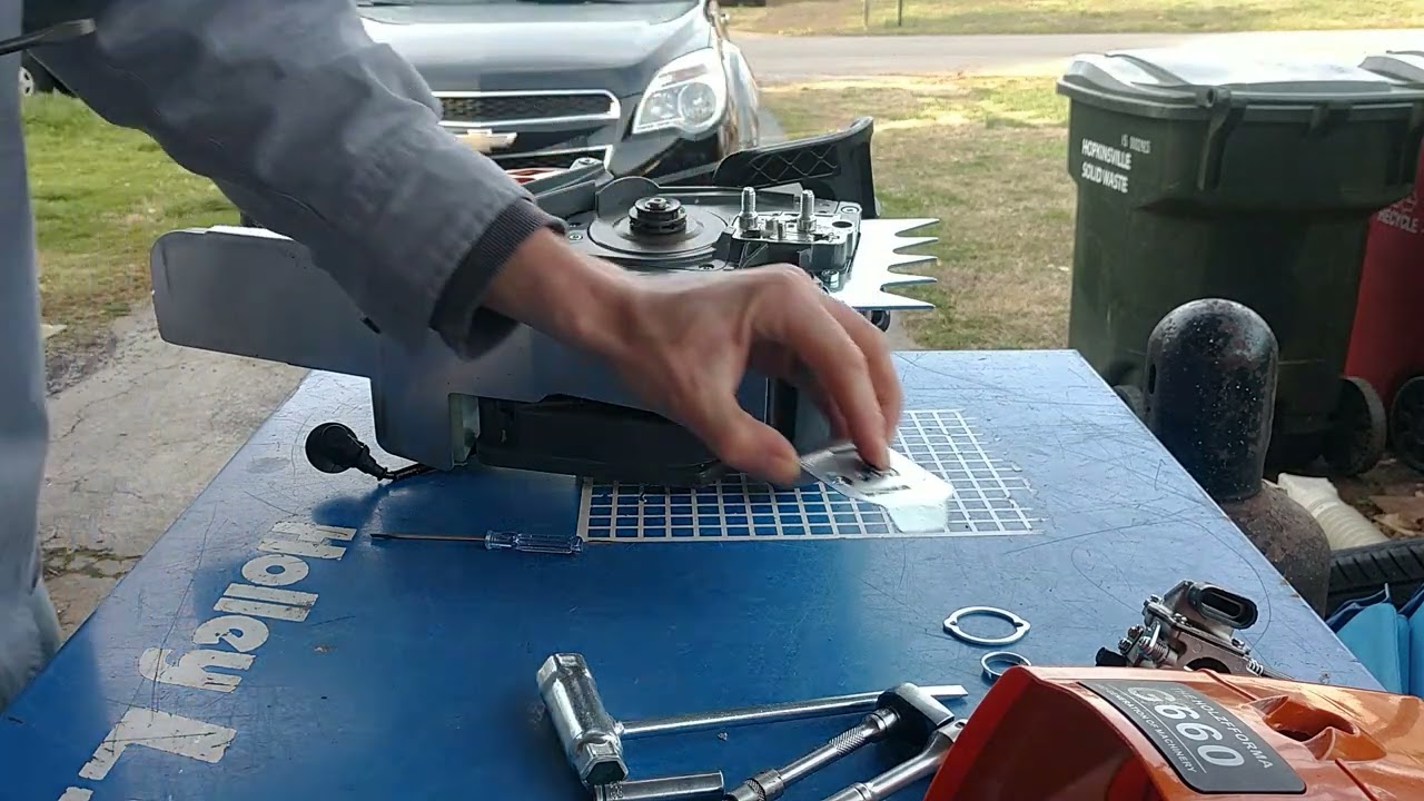 Holzfforma G660/ Stihl 660 fuel tank replacement part 1. 