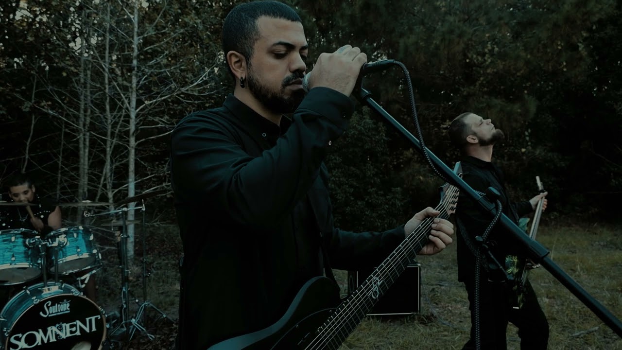 Somnent release their magnificent new album of melodic doom/death metal, Heirloom, through Ardua Music!