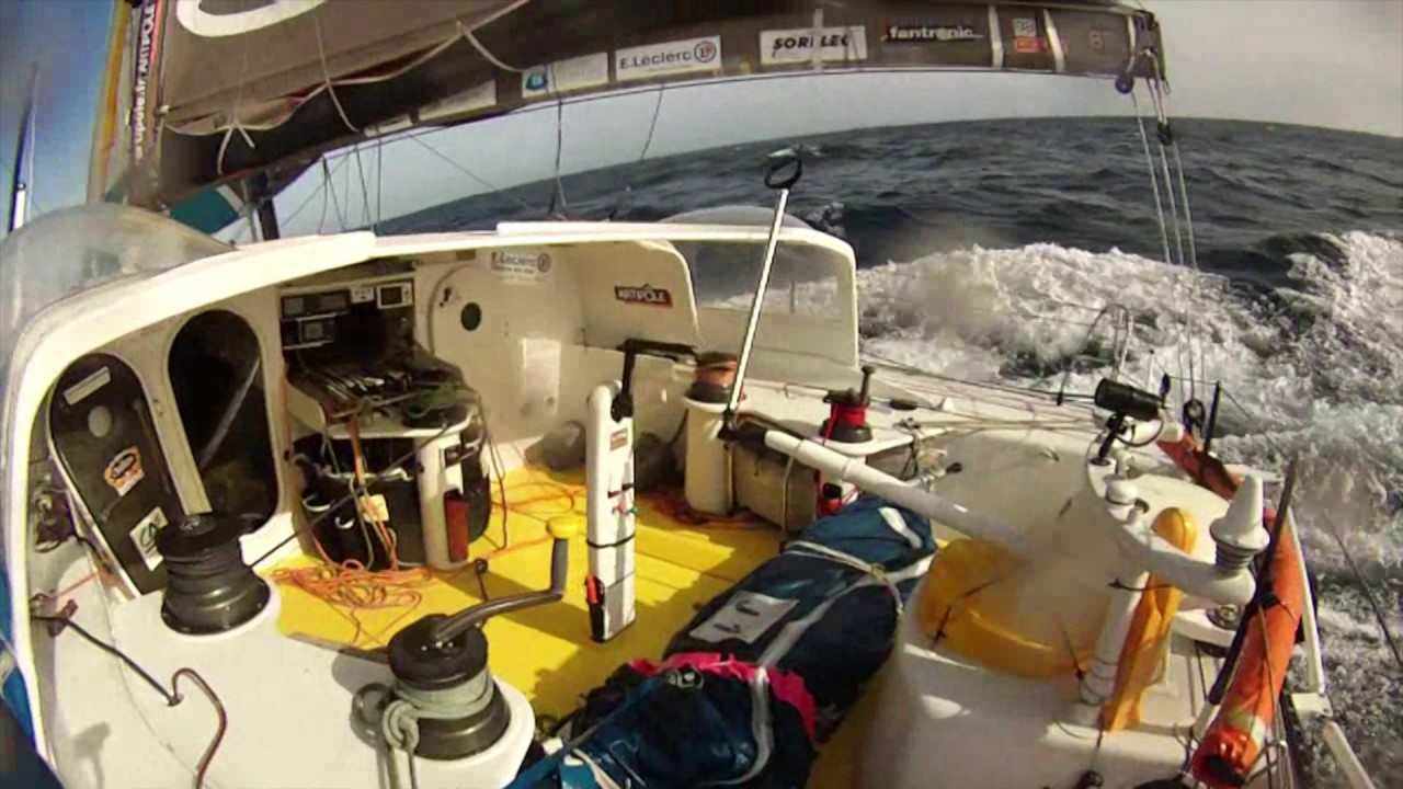 J33 : Petite visite de La Mie Câline avec Arnaud Boissières / Vendée Globe