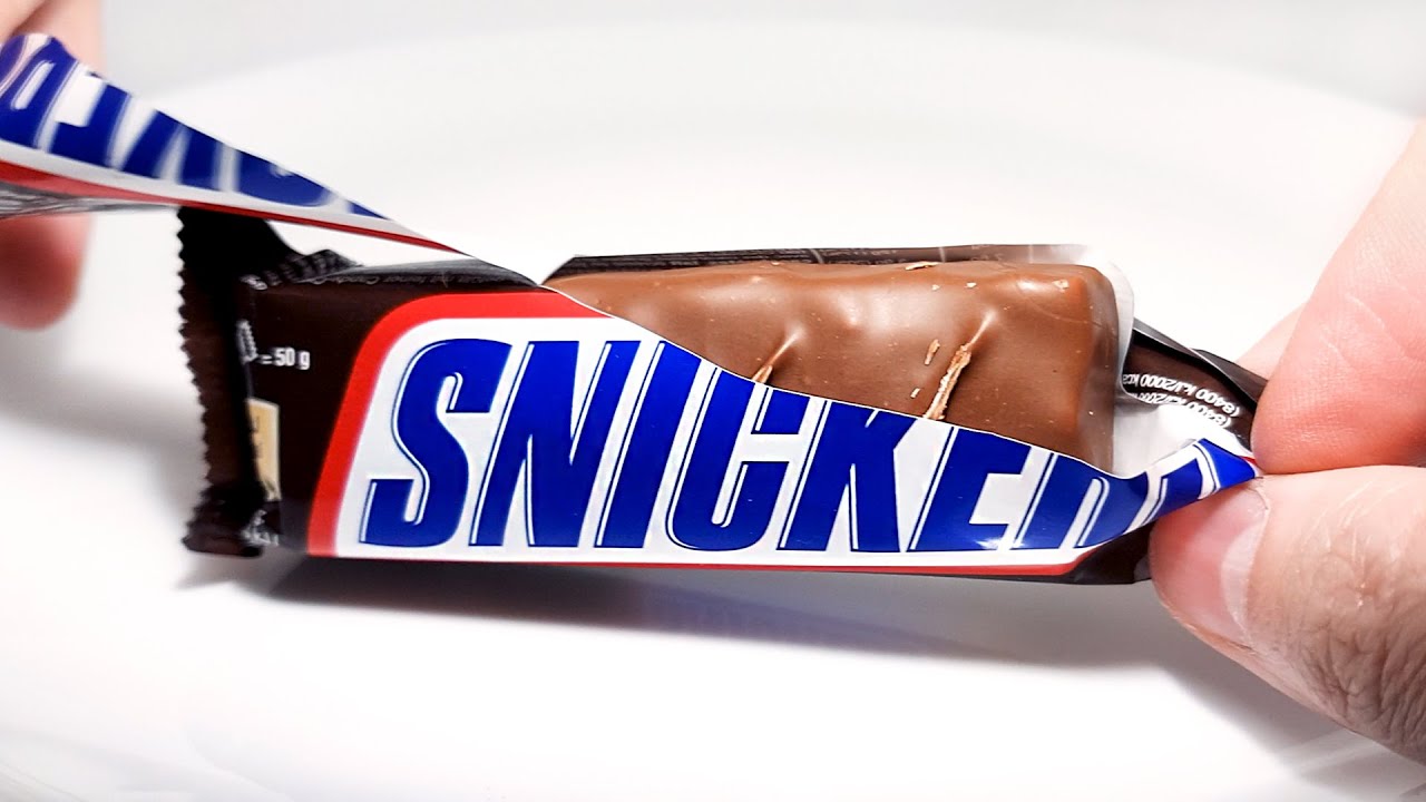 SNICKERS - Chocolate Time Lapse - YouTube