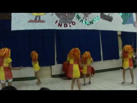 Coreografia da Música Emília, Boneca de Pano - YouTube