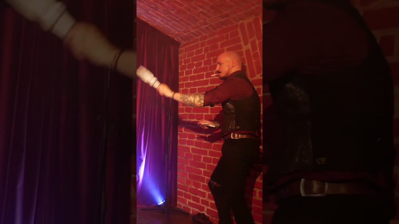 DEjF vs. Vrhač nožů 🔪 | FYFT.cz