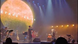 Parade Hujan X Sore | Payung Teduh - Biarkan (Konsert Senandung Malam [Live])