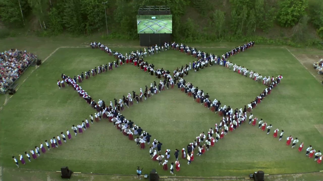 Kagu-Eesti tantsud (Maie Orav) väljakulavastus 16.06.2024
