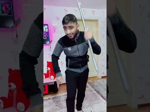 الفرق بين ابوك او امك لما يروحو معك علا مدرسة