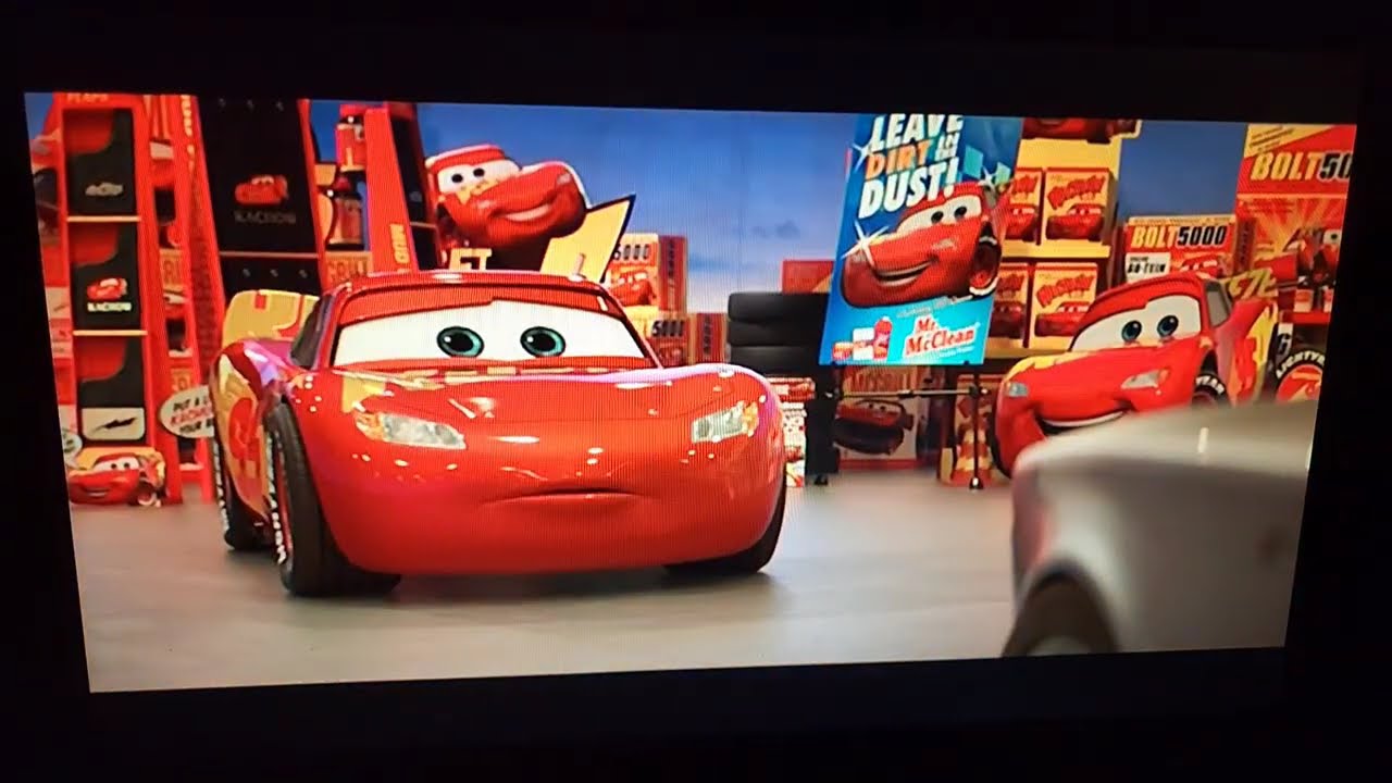 Opening to Descendants 2 (2017 UK DVD)