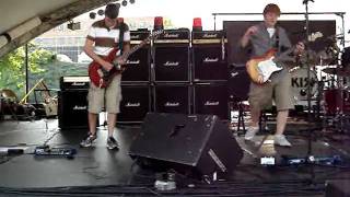 Stimulus performs Train Kept A Rollin' by Aerosmith at Lock 3