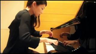 2つの舞曲　1. 花飾り  - 演奏動画のサムネイル