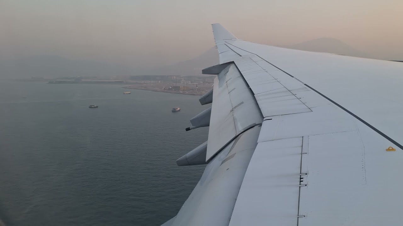 Lufthansa Airbus 340-600 landing Hongkong Chek Lap Kok new Runway
