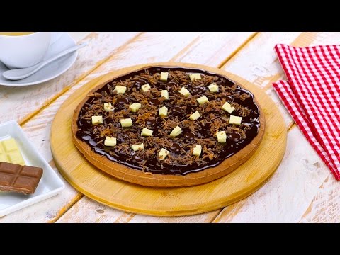 recette-:-pizza-chocolat-aux-trois-chocolat.-le-plat-principal-arrive-au-dessert