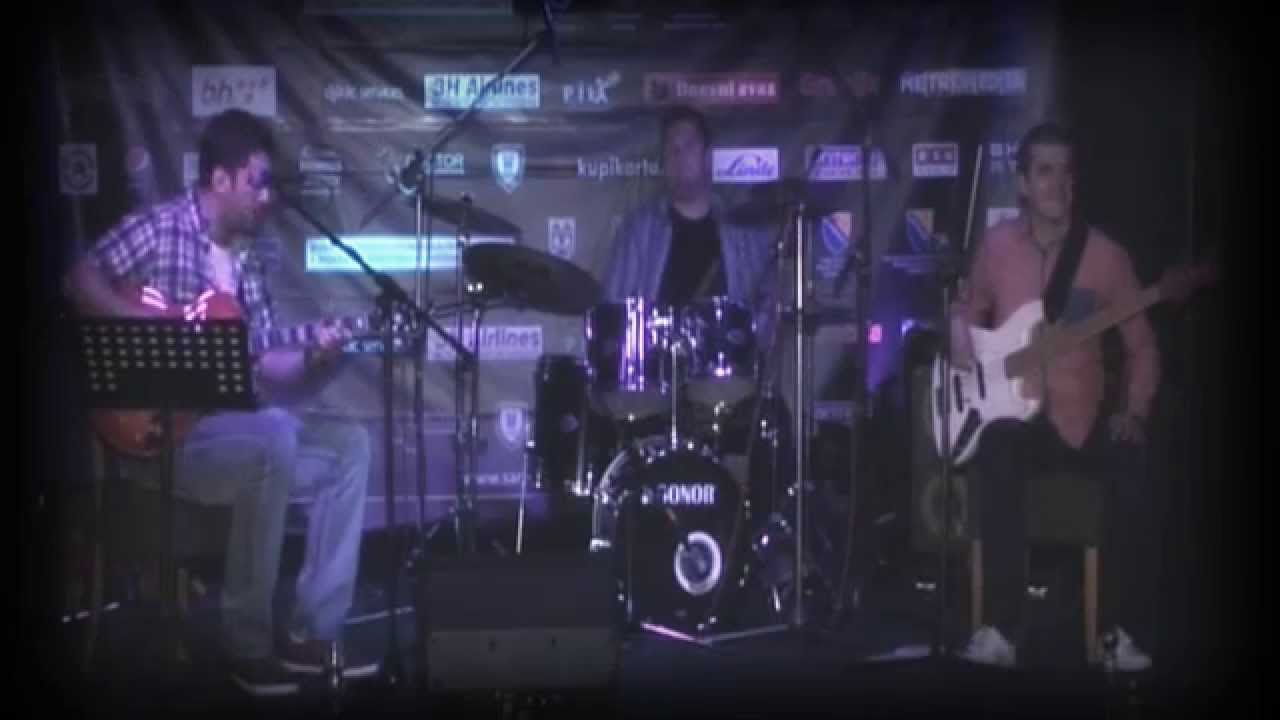 Vernes Ljuštaku Trio - Sinoć sam ti Safo dvoru dolazio - Live