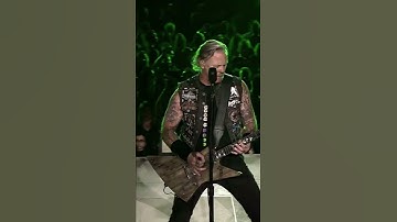 Thumbnail of Crowd didn’t let James Hetfield sing “Master Of Puppets” #SHORTS #Metallica