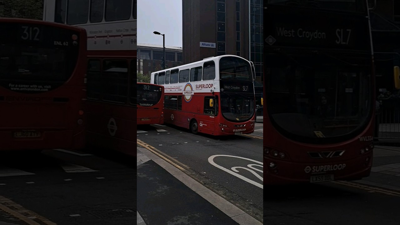 London's Superloop Bus Routes at East Croydon | 