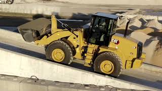 Cat® 914 and 920 Aggregate Handlers | Features and Benefits