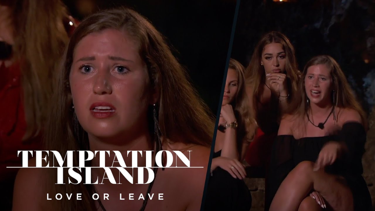 Delphine furieus tijdens kampvuur: 