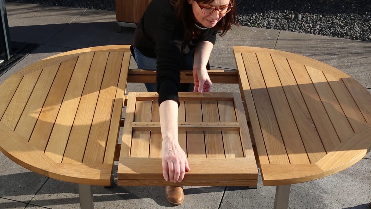 Runder ausziehbarer Gartentisch aus wetterfestem Teak & Edelstahl