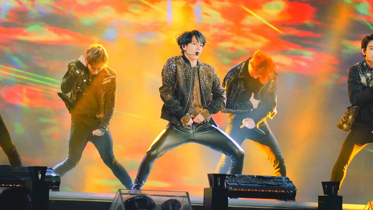 [4k Fancam/직캠]170114 GOT7 (갓세븐) -  Hard Carry(하드캐리) @골든디스크( The 31st Golden Disc Awards)