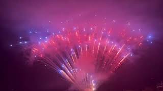 1.3g Fireworks finale