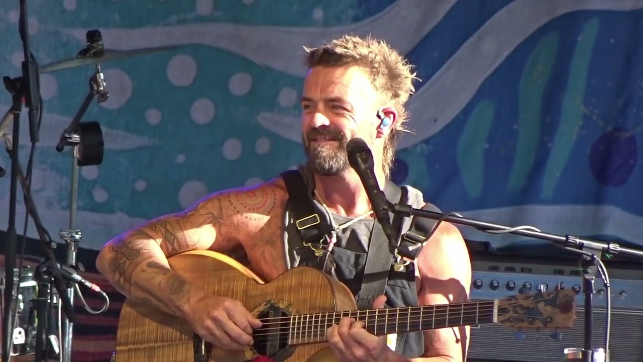 Xavier Rudd 