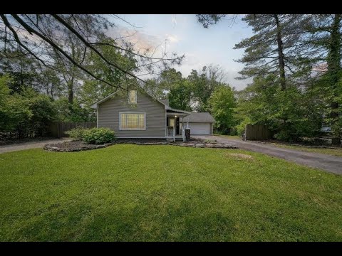 8921 Lake Road, Grosse Ile, MI home video tour