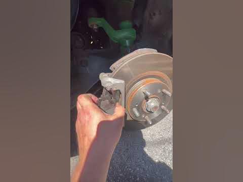 How to fix brake squeak - YouTube