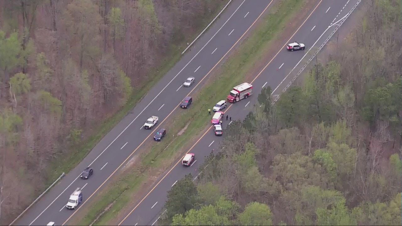 Dash-Cam Video Shows Car Nearly Hit Fairfax County Officer – NBC4