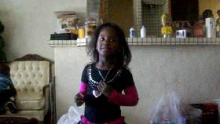 Makayla Singing God In Me