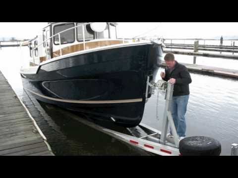 How to Launch & Retrieve the Ranger Tugs R-29