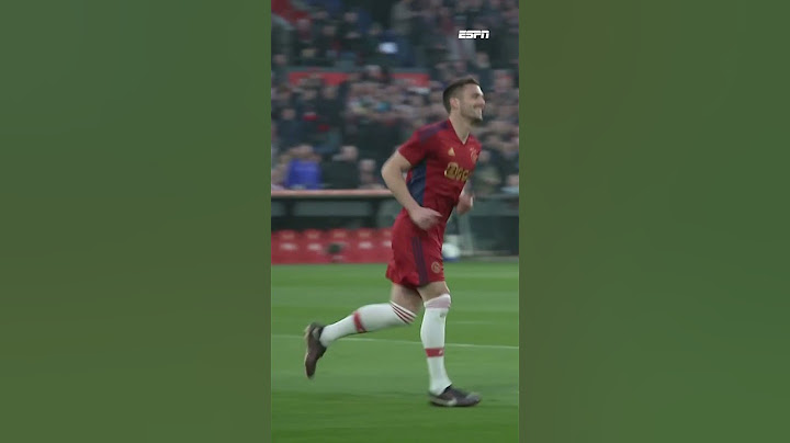 Dusan Tadic 🆚 sproeiers in De Kuip 🚿
