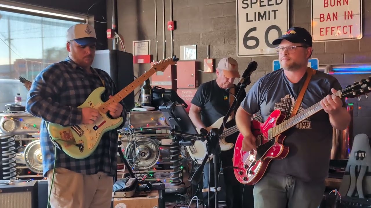 Brian Ingrassia w Ty Van Valkenberg,Mel Rider & Chano Preciado - Old Tascosa Brewing Co 2-22-26